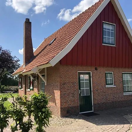 Dom wakacyjny De Kastanje 5-persoons Met Overdekte Lounge En Hottub, Barrelsauna, Stoomsauna, Ligbad, Sunshower, Wifi *