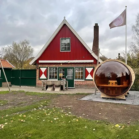 De Kastanje 5-persoons Met Overdekte Lounge En Hottub, Barrelsauna, Stoomsauna, Ligbad, Sunshower, Wifi * Lievelde