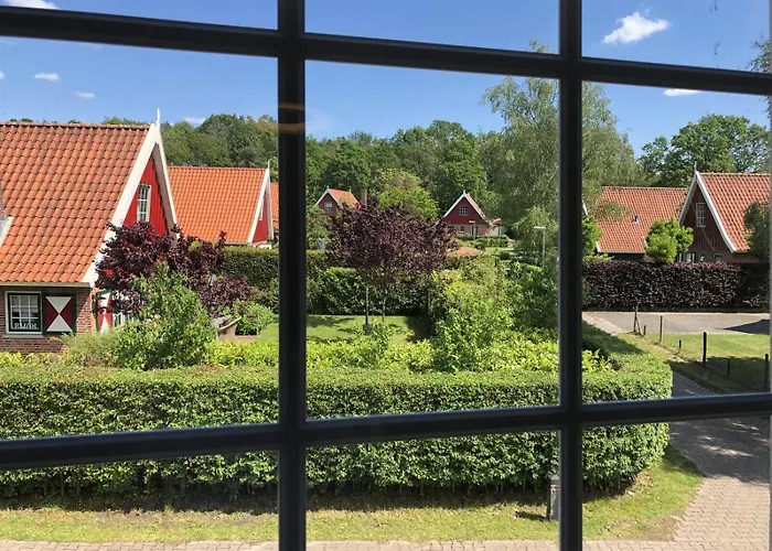 Сasa de vacaciones De Kastanje 5-persoons Met Overdekte Lounge En Hottub, Barrelsauna, Stoomsauna, Ligbad, Sunshower, Wifi *