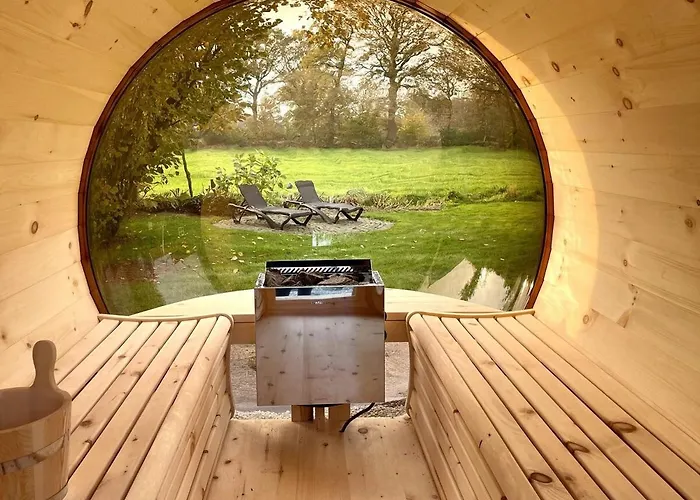 Сasa de vacaciones De Kastanje 5-persoons Met Overdekte Lounge En Hottub, Barrelsauna, Stoomsauna, Ligbad, Sunshower, Wifi Lievelde