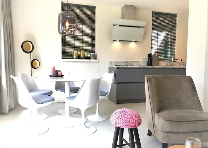 De Kastanje 5-persoons Met Overdekte Lounge En Hottub, Barrelsauna, Stoomsauna, Ligbad, Sunshower, Wifi Сasa de vacaciones *